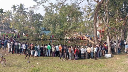 বরিশাল নগরীতে পুকুর থেকে মানুষের শরীরের টুকরো উদ্ধার