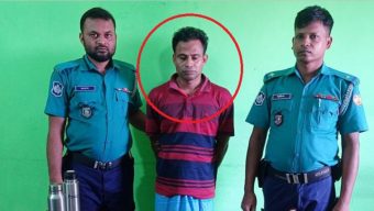 বরিশালের চরবাড়িয়ায় মাদকের ডিপো খুলেছেন রাসেল মেম্বর, বাসার অদূরে সিসি ক্যামেরা লাগিয়ে নজরদারি