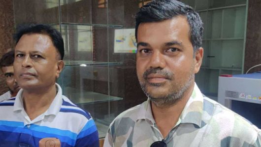 বরিশাল মহানগর বিএনপির সদস্য সচিব জিয়া অস্ত্র নিয়ে সুপ্রিম কোর্টে প্রবেশের সময় আটক 