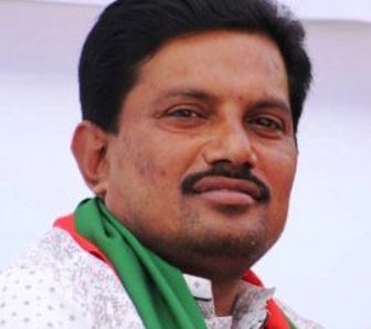 আ.লীগ নেতা টুটুলের লাইসেন্সে ভারতে যাচ্ছে ইলিশ!  সহযোগিতা করছেন বিএনপি নেতারা