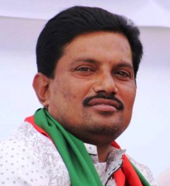 আ.লীগ নেতা টুটুলের লাইসেন্সে ভারতে যাচ্ছে ইলিশ!  সহযোগিতা করছেন বিএনপি নেতারা