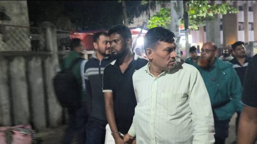 বরিশাল নগরীতে পুলিশের হাতে কামড় দিয়ে পালানো ছাত্রদল নেতা বহিষ্কার