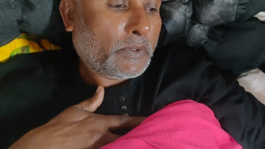 গুরুতর অসুস্থ সাংবাদিক আশরাফ সুমন সহকর্মীর আবেগঘন পোষ্ট