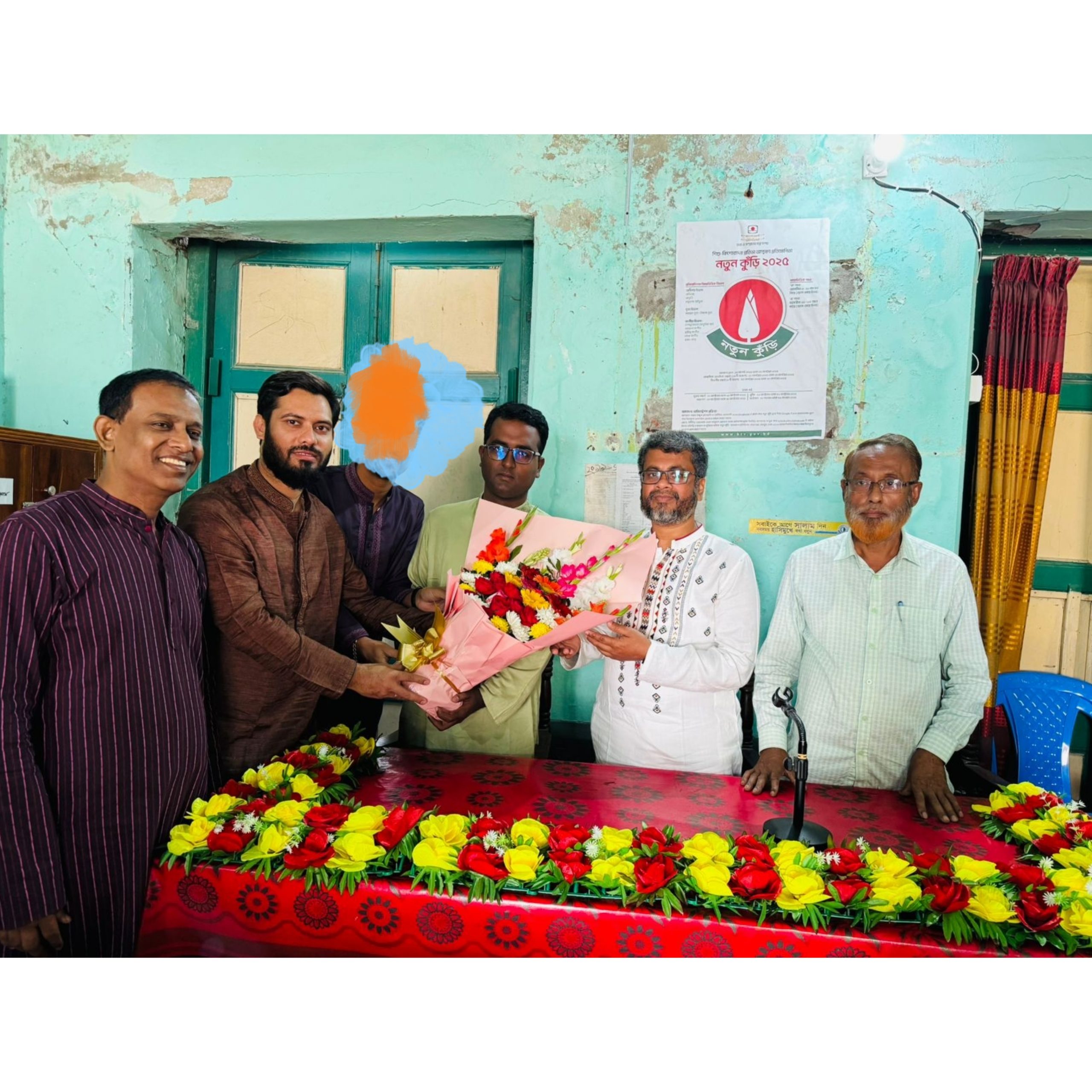 বরিশালে মাহবুবুর রহমানকে ফুলেল সংবর্ধনা দিলেন ছাত্রদল নেতা সাকিব আহমেদ